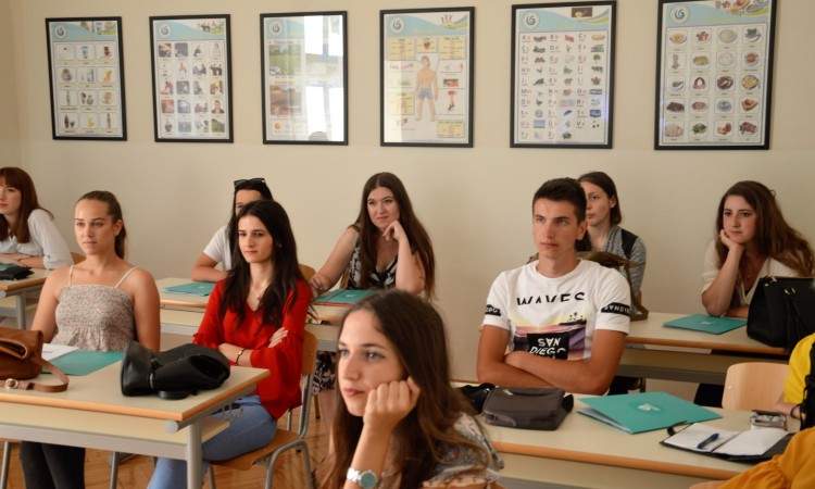 Negiranje prava na maternji jezik težak oblik kršenja ljudskih prava i sloboda